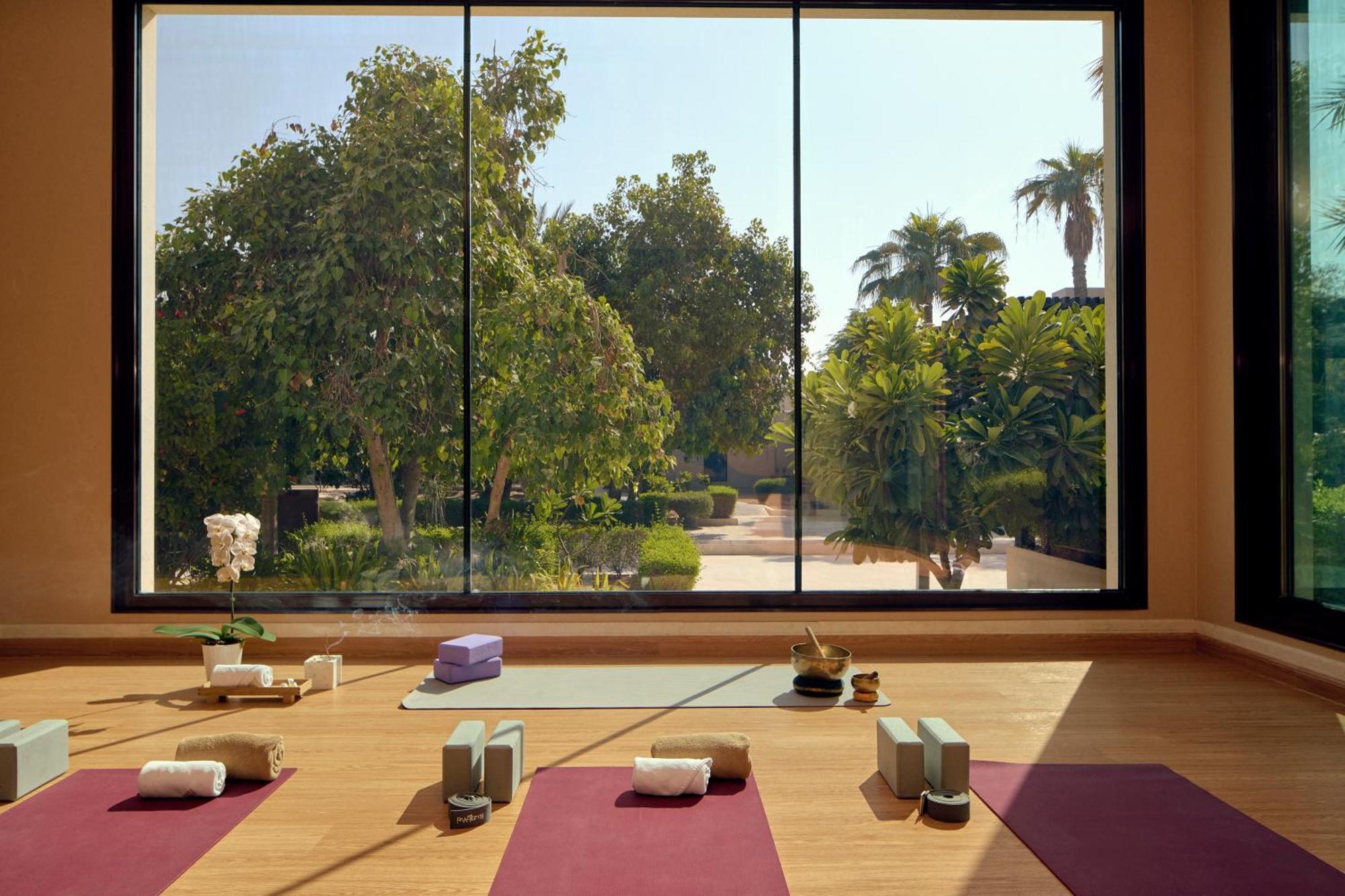 Melia Desert Palm Member Of Melia Collection Dubai Exterior photo The Spa at Talking Stick Resort