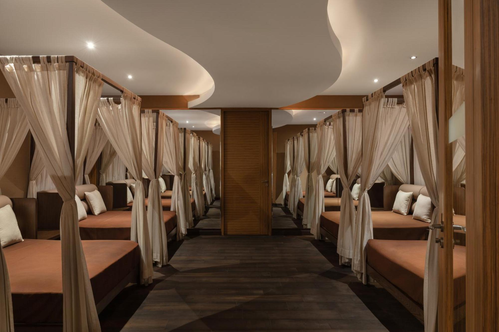 Melia Desert Palm Member Of Melia Collection Dubai Exterior photo The interior of a day spa in Singapore