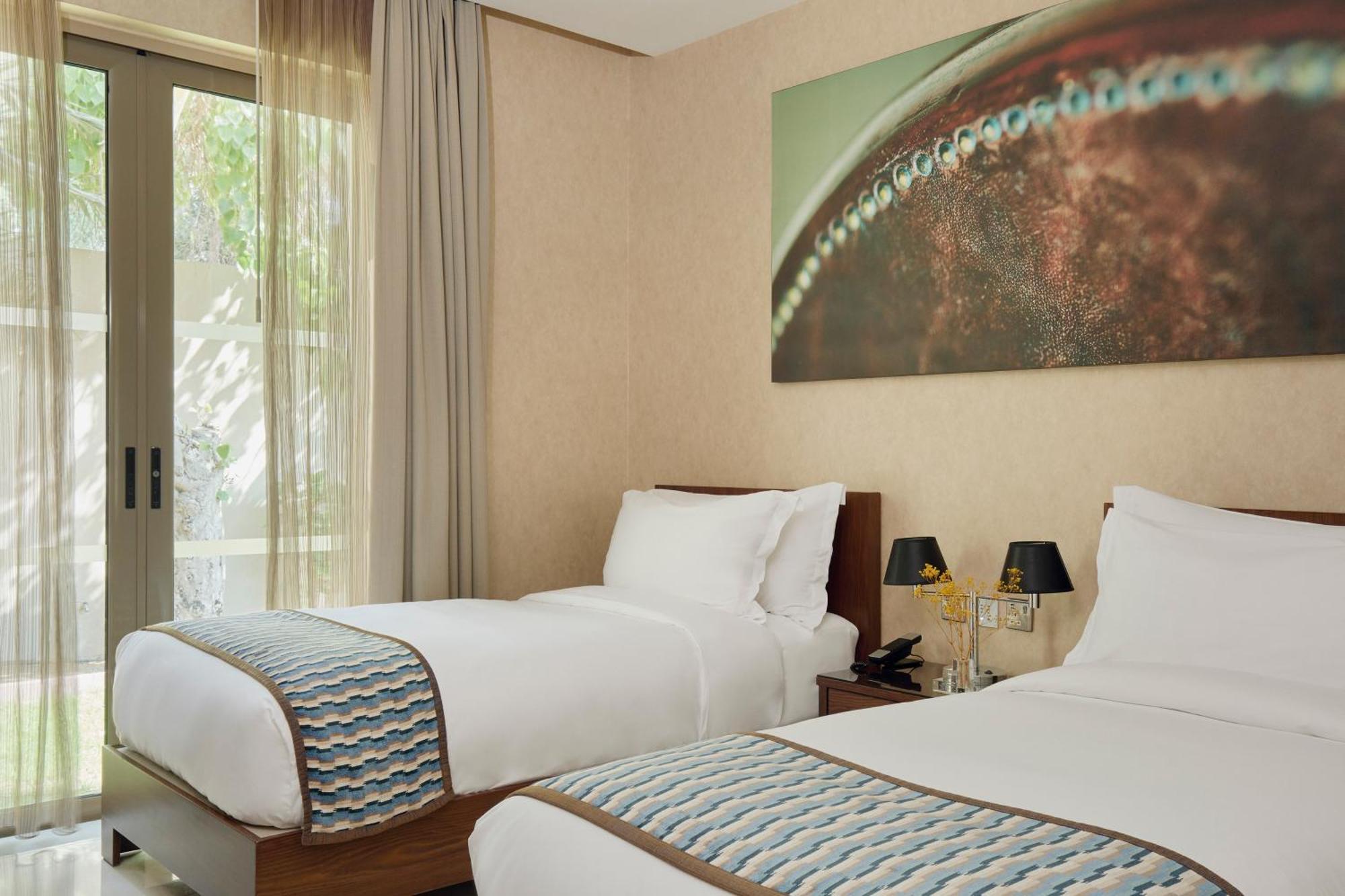 Melia Desert Palm Member Of Melia Collection Dubai Exterior photo Deluxe Room