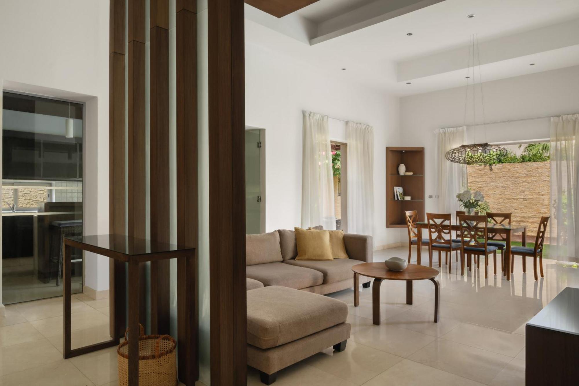 Melia Desert Palm Member Of Melia Collection Dubai Exterior photo Interior of a house